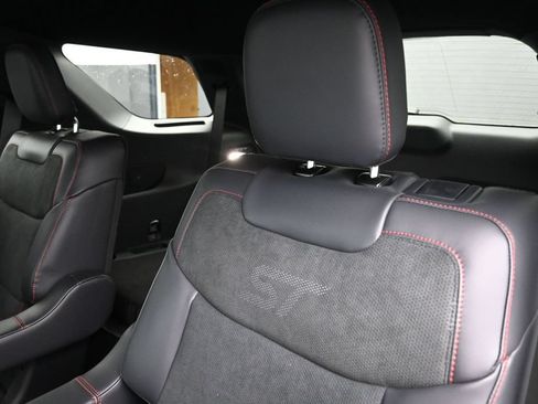 New 2026 Ford Explorer ST AWD/4WD image 23