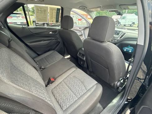 Used 2024 Chevrolet Equinox LT FWD image 30