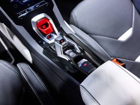 Used 2022 Lamborghini Huracan EVO RWD image 42
