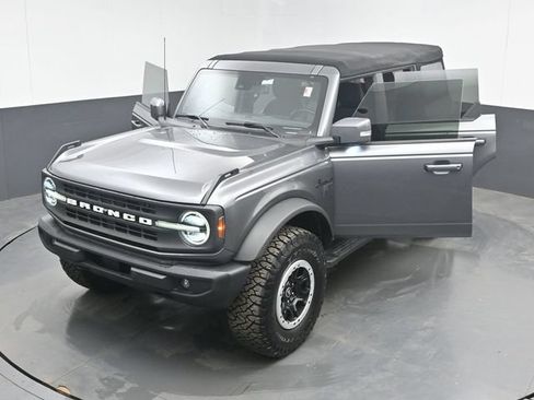Used 2022 Ford Bronco Outer Banks w/ Sasquatch Package AWD/4WD image 51