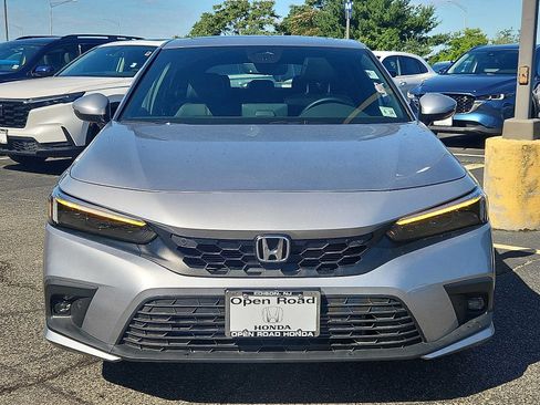 Used 2023 Honda Civic Sport Touring image 2