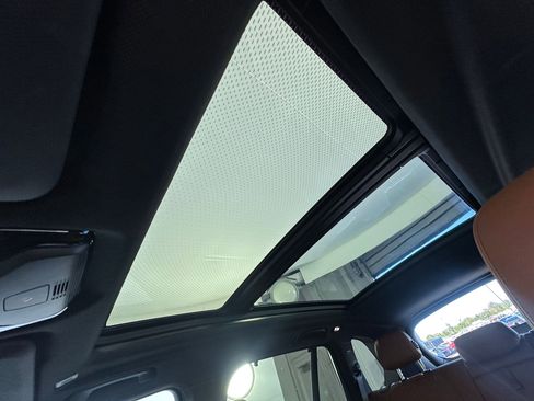 Used 2023 BMW X5 xDrive45e w/ Executive Package image 12