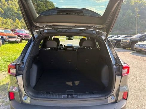 Used 2025 Ford Escape ST-Line Select AWD/4WD image 19