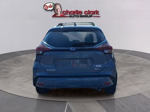 Used 2024 Nissan Kicks SV w/ Exterior Package FWD image 4