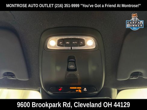 Used 2022 Volvo XC40 T5 R-Design w/ Climate Package image 31