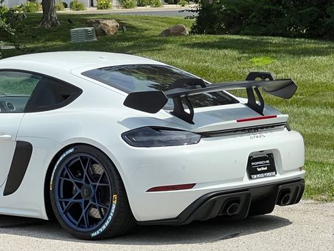 Certified 2024 Porsche 718 Cayman GT4 RS w/ Accent Package Logos RWD image 9