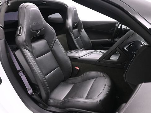 Used 2016 Chevrolet Corvette Z06 w/ 2LZ Preferred Equipment Group RWD image 16