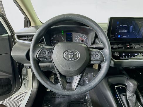 Used 2023 Toyota Corolla LE image 15