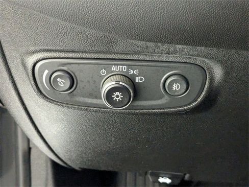 Used 2020 Chevrolet Equinox LT image 14