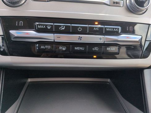 Used 2021 Ford Explorer XLT w/ Equipment Group 202A RWD image 25