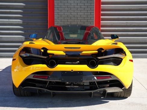 Used 2019 McLaren 720S Performance image 7