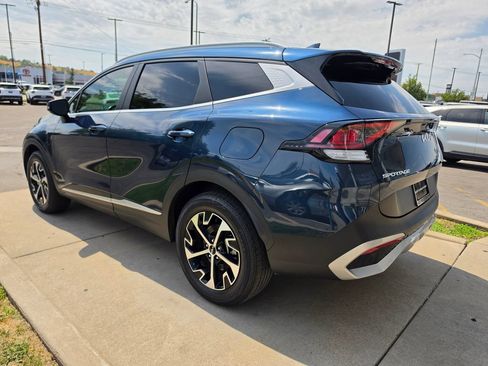 Certified 2023 Kia Sportage EX AWD/4WD image 8