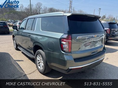 Used 2024 Chevrolet Suburban LT image 4