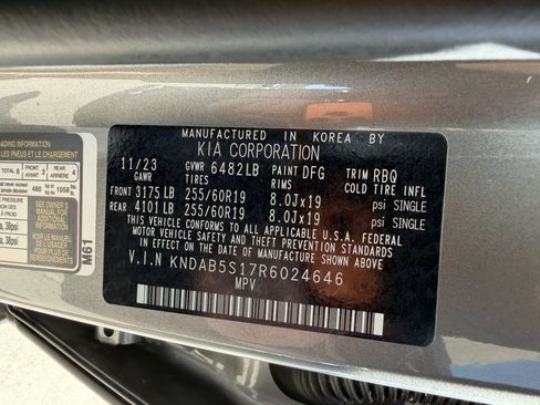 Used 2024 Kia EV9 Light Long Range RWD image 44