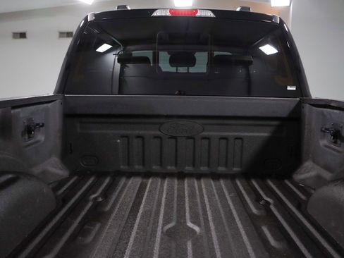 Used 2022 Ford F250 Lariat w/ Black Appearance Package image 31