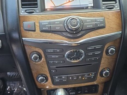 Used 2014 INFINITI QX80 4WD w/ Theater Package image 7