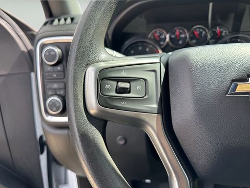 Used 2021 Chevrolet Silverado 2500 LT w/ Z71 Off-Road Package image 19