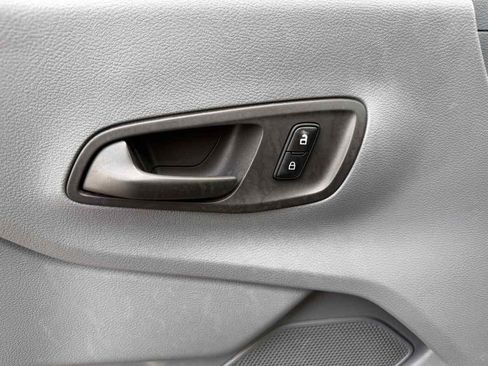 Used 2019 Ford Transit 150 image 9