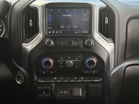 Used 2022 Chevrolet Silverado 2500 LT w/ Convenience Package AWD/4WD image 19