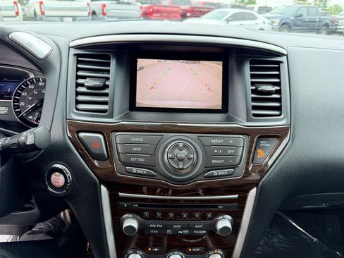 Used 2013 Nissan Pathfinder SL w/ Cargo Pkg FWD image 39