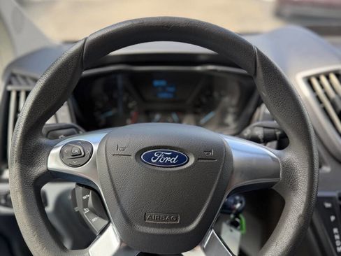 Used 2017 Ford Transit 250 148 Medium Roof RWD image 21