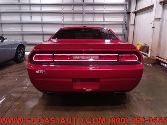 Used 2011 Dodge Challenger RWD image 5