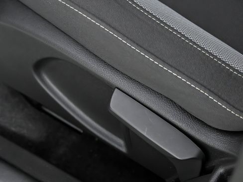 Used 2018 Ford Focus ST image 24