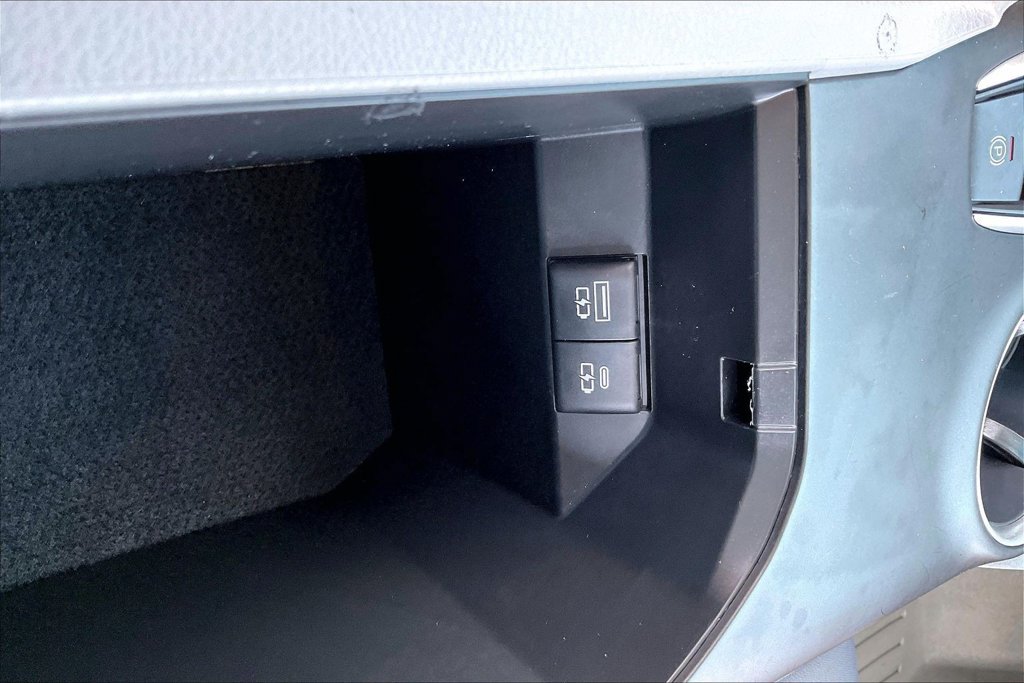 Used 2021 Toyota Camry LE w/ Audio Upgrade Package FWD image 16