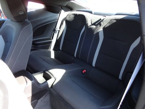 Used 2016 Chevrolet Camaro LT RWD image 21