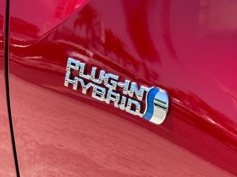 Used 2020 Toyota Prius Prime Limited w/ Carpet Mat Package FWD image 16