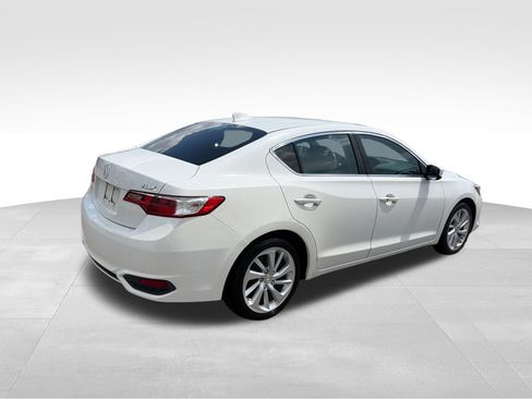 Used 2018 Acura ILX FWD image 5