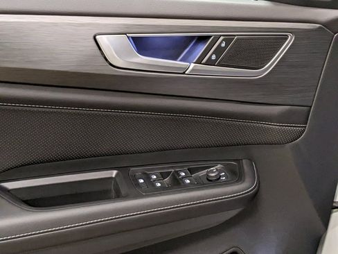 New 2026 Volkswagen Atlas Cross Sport SE image 10