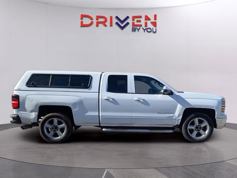 Used 2015 Chevrolet Silverado 1500 LT w/ LT Convenience Package image 7