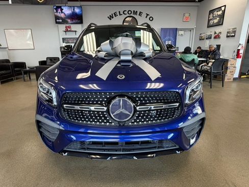 Used 2022 Mercedes-Benz GLB 250 GLB 250 SUV image 4