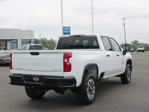 New 2026 Chevrolet Silverado 2500 Custom w/ Custom Value Package AWD/4WD image 9