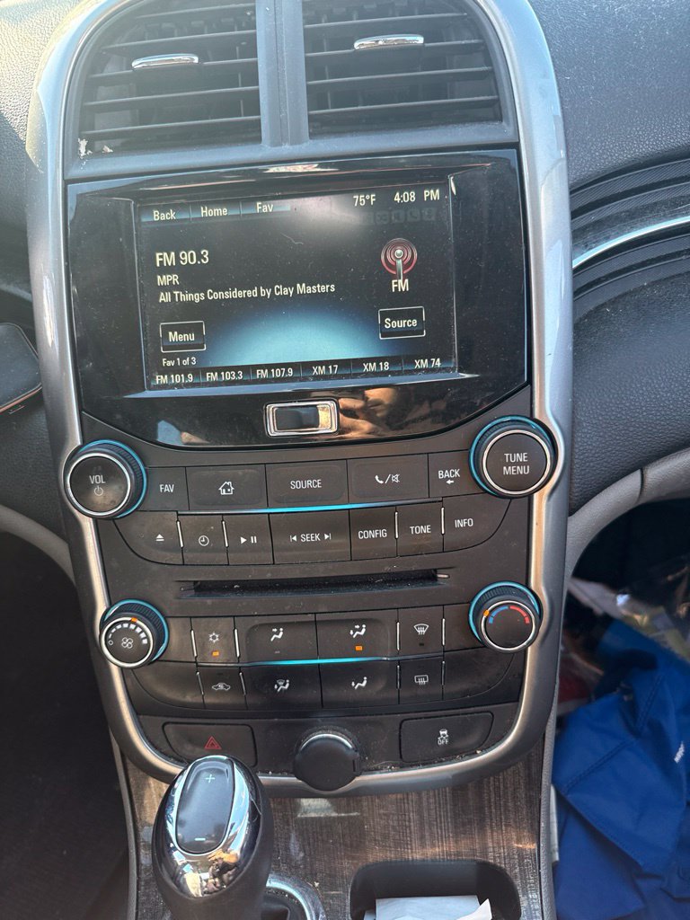 Used 2015 Chevrolet Malibu LT w/ Power Convenience Package FWD image 13