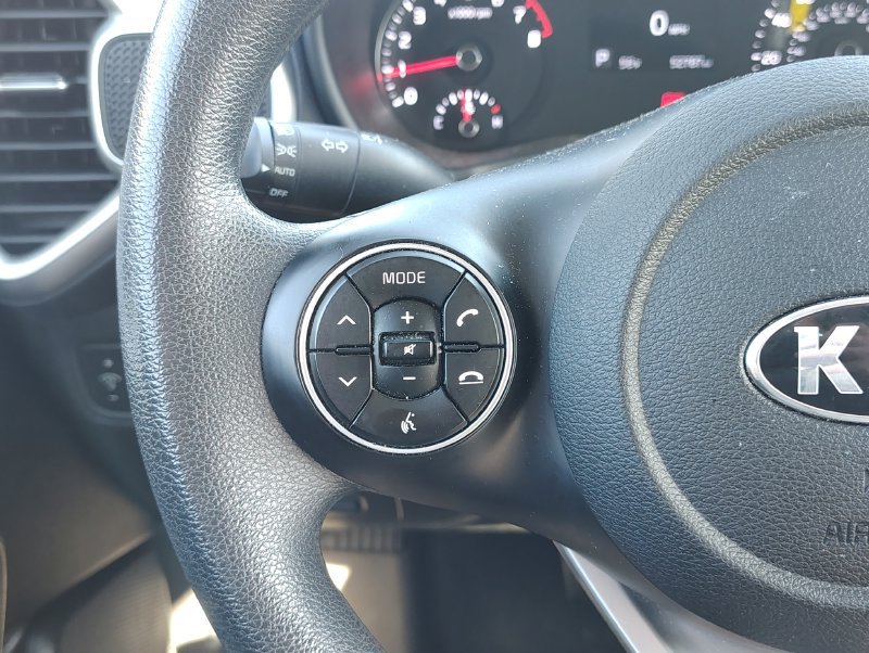 Used 2021 Kia Soul LX FWD image 14
