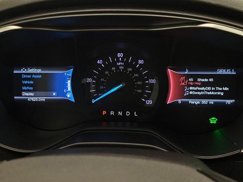 Used 2019 Ford Fusion Energi Titanium image 23