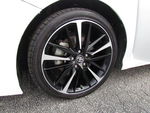 Used 2019 Toyota Camry XSE w/ Driver Assist Package FWD image 28
