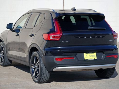 Used 2023 Volvo XC40 B5 Core w/ Protection Package Premier AWD/4WD image 46