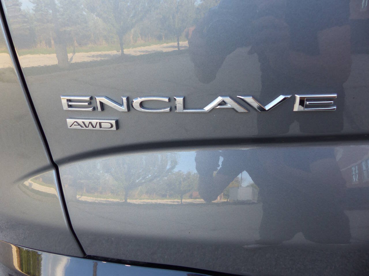 Used 2021 Buick Enclave Essence w/ Sound and Sites Package AWD/4WD image 9