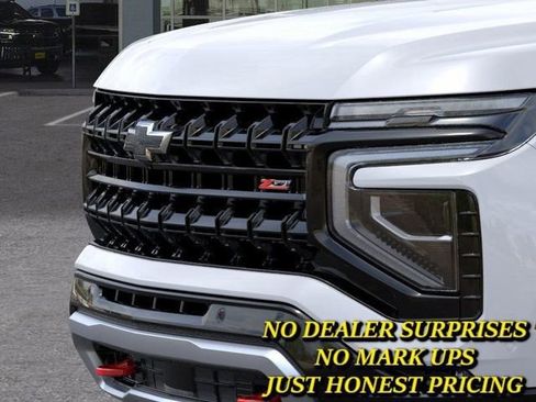 New 2026 Chevrolet Suburban Z71 w/ Comfort Package AWD/4WD image 13