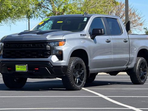 Used 2023 Chevrolet Silverado 1500 Custom Trail Boss w/ LPO, Dark Essentials Package image 16