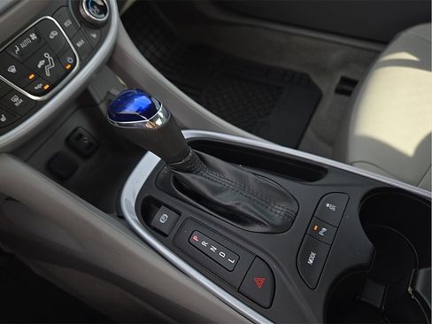 Used 2018 Chevrolet Volt LT w/ LT Driver Confidence Package image 20