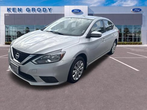 Used 2016 Nissan Sentra S FWD image 3
