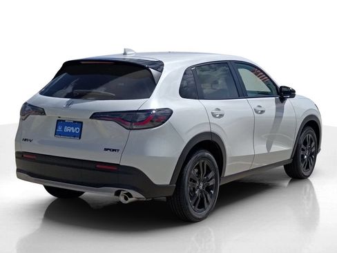 New 2027 Honda HR-V Sport image 6