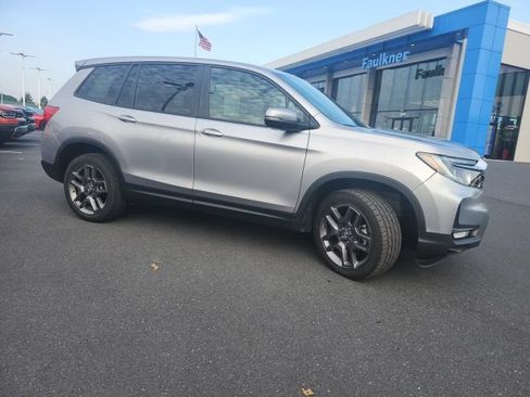 Certified 2023 Honda Passport EX-L image 2