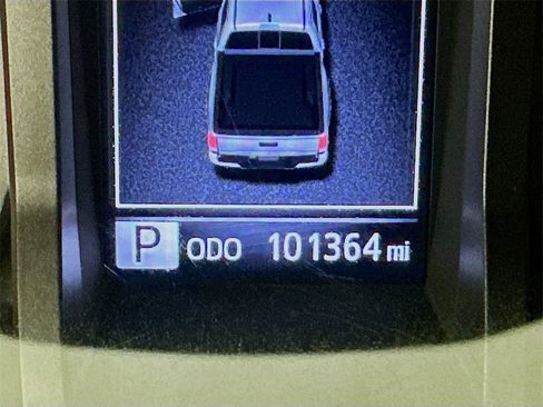 Used 2019 Toyota Tacoma TRD Off-Road image 14