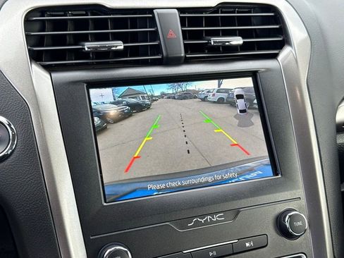 Used 2019 Ford Fusion SEL image 24