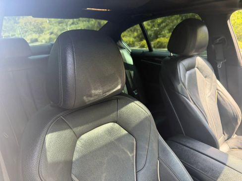 Used 2017 BMW 530i RWD image 19